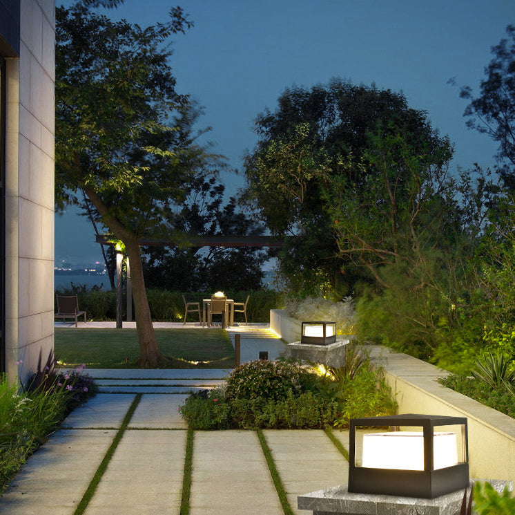 Industrial LED Outdoor Lawn Light, Waterproof Aluminium – Garden, Patio