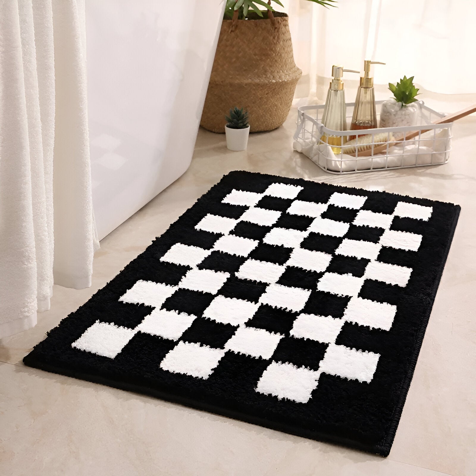 Plush Checkered Bath Mat – Bathroom Decor, Soft Comfort